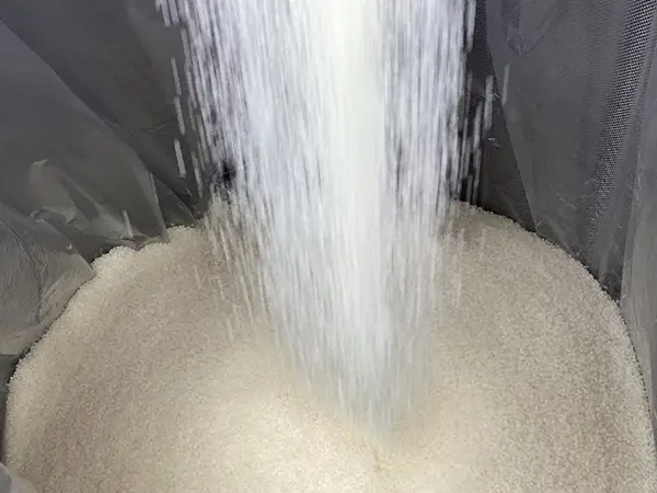 Octobox IBC Granule Filling